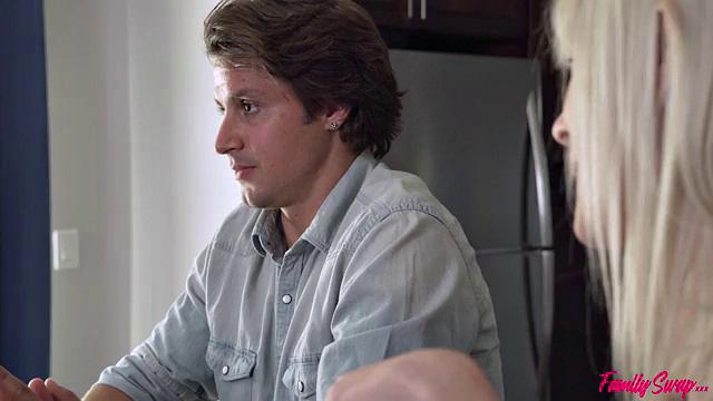 Swap Sister Gets Her Kicks - S1:E6