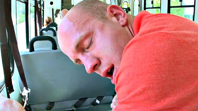 Nubian picked up thug fucks white gay in bus