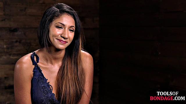 Bigass submissive pussytoyed