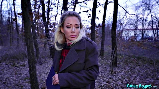 Blonde Ozzie fucks to save bush