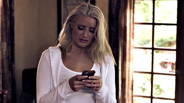 Stunning lesbian babe scissoring in 3-way with BFFs