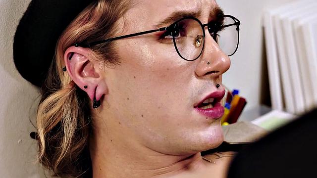 Artist barebacked by stud cock till cum on glasses