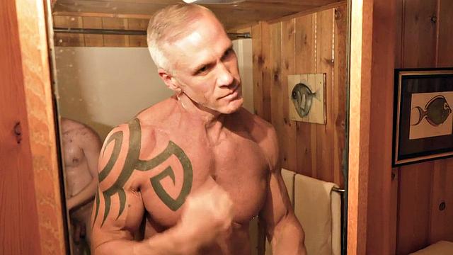 Muscled daddybottom rimmed and fucked by gay twink