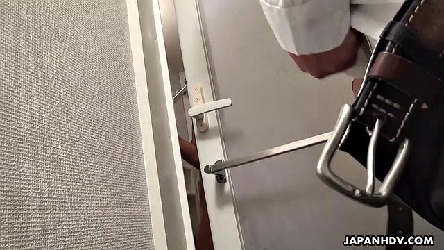 Gorgeous Maki Takei Has Father-Son Threesome