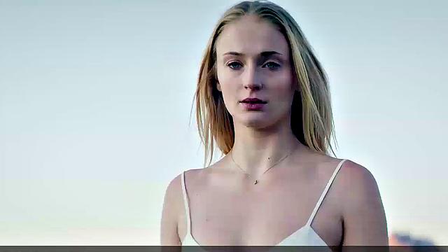 Sophie Turner in shower