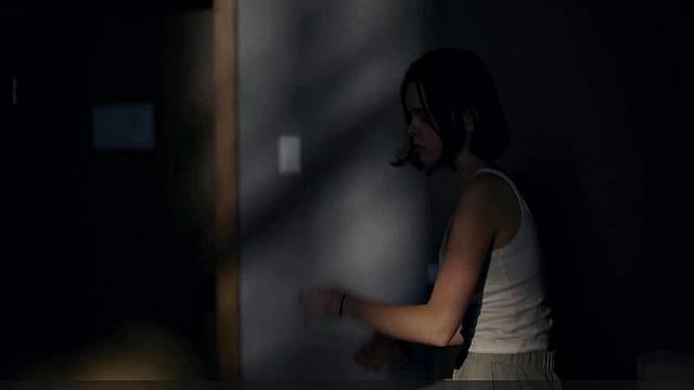 Sophie Turner in shower