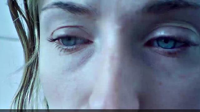 Sophie Turner in shower