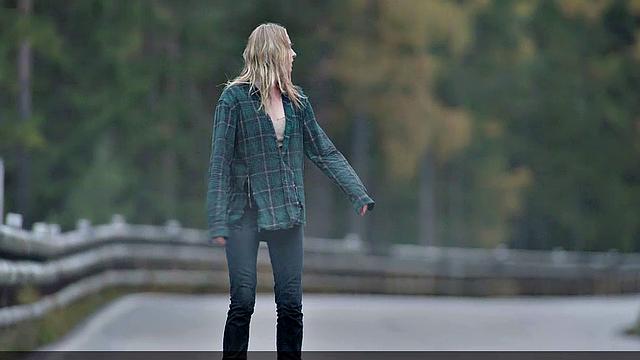 Sophie Turner in shower