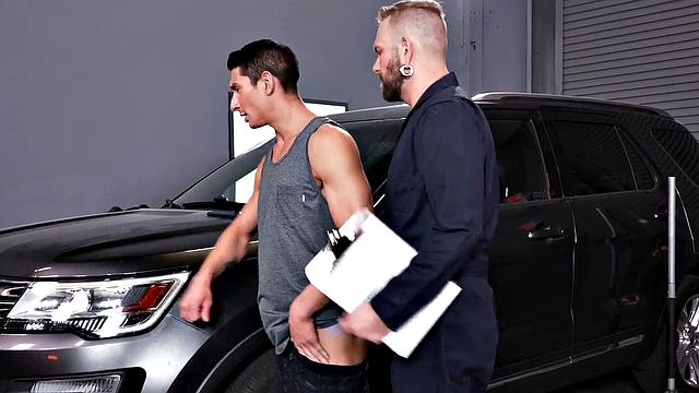 Fisted jock gets assfisted and rimmed by mechanic