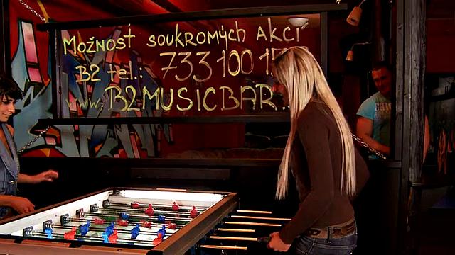 Жесткие госпожи жестко дрючат его в жопу на публике