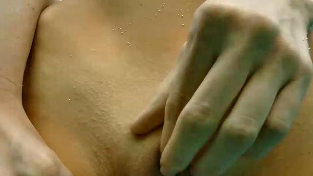 Pussyjob In the Pool