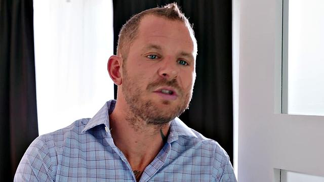 Kinky American babe with pierced pussy and tattoos gets late for dinner and a wild ride