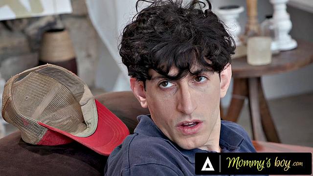 MOMMY'S BOY - Busty Stepmom Lauren Phillips Gives You A Titty Job Before Letting You Cum