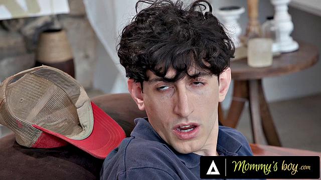 MOMMY'S BOY - Busty Stepmom Lauren Phillips Gives You A Titty Job Before Letting You Cum