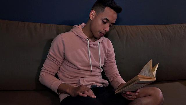 After making out on the sofa, both dad and son get naked. Then Giorgio goes down on the mature man and is rewarded with a good ass licking. Austin replaces his moist tongue with a dildo, before sliding in from behind.