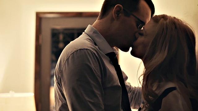 PURE TABOO Mesmerizing Lady Nina Hartley Seduces Her Married New Neighbor