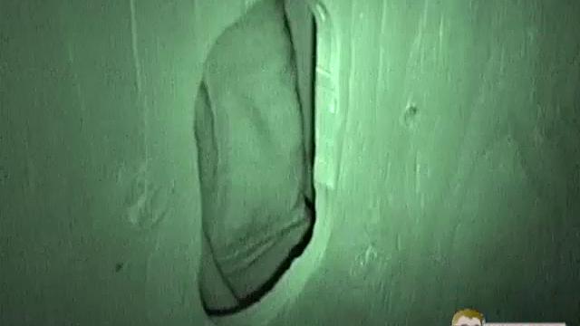 Тётя Боб получает полный рот в глори-холе - никогда не отказывай неожиданному публичному угоще