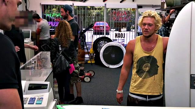 Amateur gaypawn assfucked in 3some after BJ