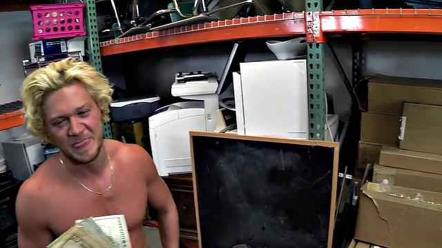 Amateur gaypawn assfucked in 3some after BJ