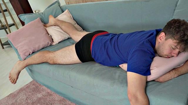 Backpacking babe banged by gamer in her tight pussy