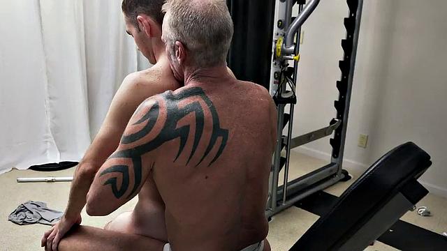 Skinny twink barebacked by gym DILF with muscles