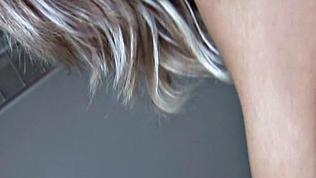 сексуальная девушка трахается на улице с большим членом в pov