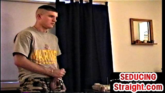 muscular stud seduces straight guy with a deep blowjob and a hot finish