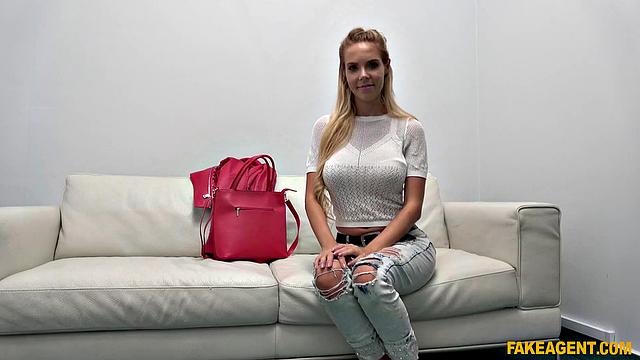 Czech bombshell loves getting pounded in the office