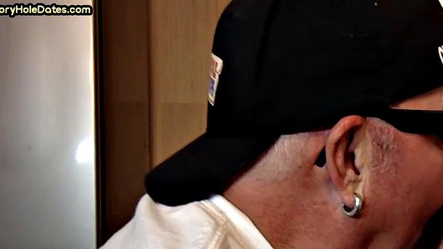 Homemade gloryhole gaydaddy sucks cock in closeup