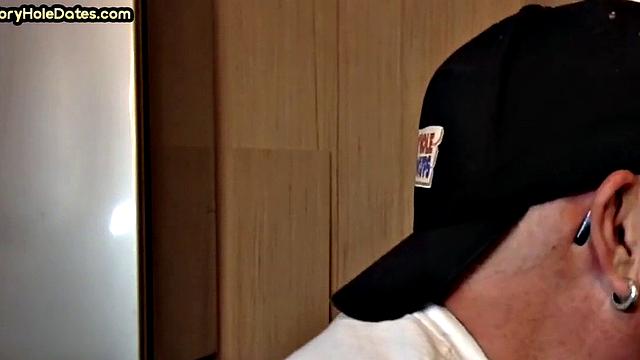 Homemade gloryhole gaydaddy sucks cock in closeup