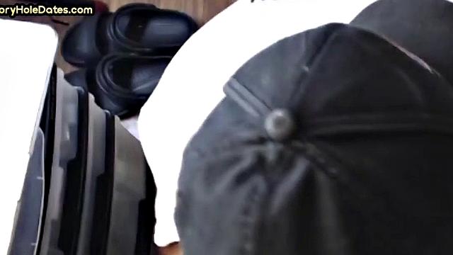 Homemade gloryhole gaydaddy sucks cock in closeup