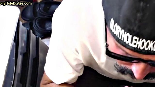 Homemade gloryhole gaydaddy sucks cock in closeup