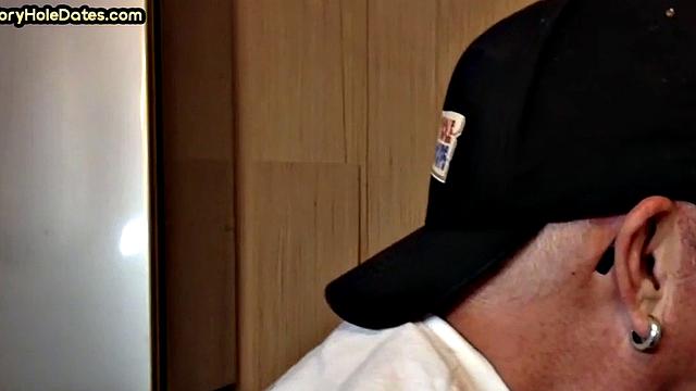 Homemade gloryhole gaydaddy sucks cock in closeup