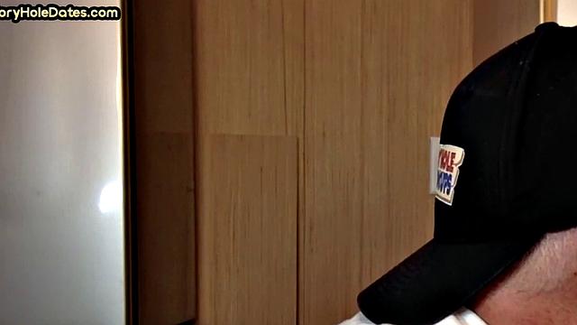 Homemade gloryhole gaydaddy sucks cock in closeup