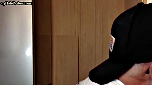 Homemade gloryhole gaydaddy sucks cock in closeup