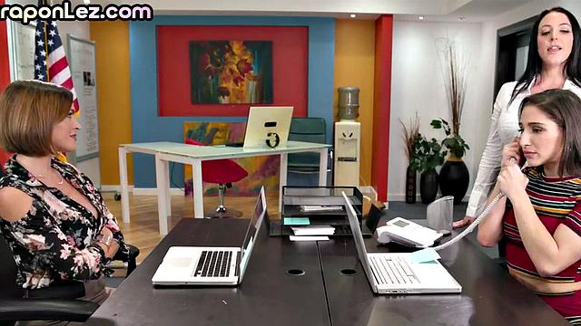 Classy analtoying babe assrimmed by boss in office 3some
