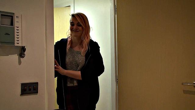 SCarly Rae: Fake Casting for Student SquirteMoms, Hardcore