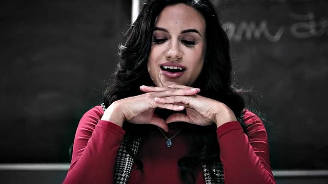 Stepsis fucked in college anal hole by wild stepbrother