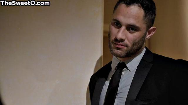 Sexy big-titted babe enjoys cockriding