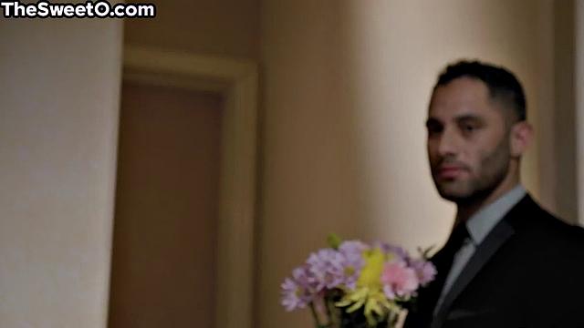 Sexy big-titted babe enjoys cockriding