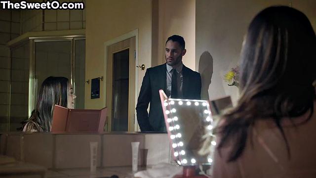 Sexy big-titted babe enjoys cockriding