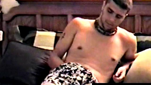 Amateur gets jerked off by older guy