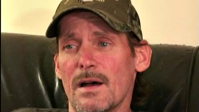 This good old north Georgia country boy came to Atlanta to finish out his parole. A father of 5, he is a 48 year old, 5' 9", 150 pound roofer. Jeff says he's just a good old country boy that loves to bust a nut.