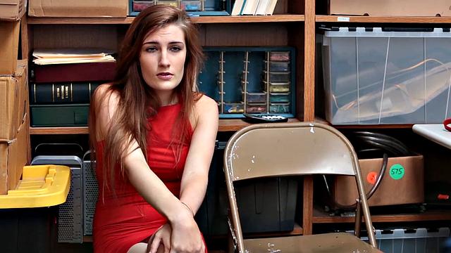 милфа с дочерью пойманы: страстный секс под наблюдением