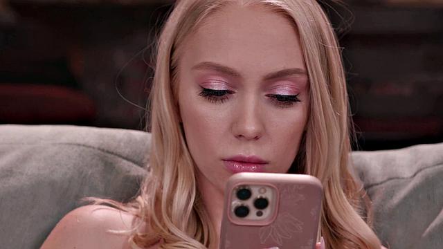 I Fucked MY BLONDE GIRLFRIEND After My Deliveries - ZeroToleranceFilms