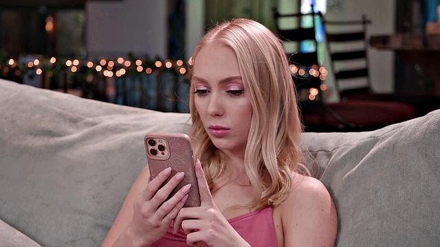 I Fucked MY BLONDE GIRLFRIEND After My Deliveries - ZeroToleranceFilms