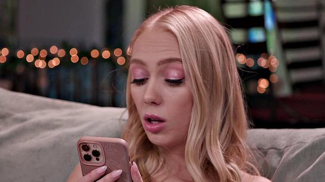 I Fucked MY BLONDE GIRLFRIEND After My Deliveries - ZeroToleranceFilms