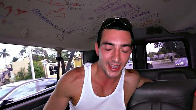 Pulled stud fucks gay in van till facial ending