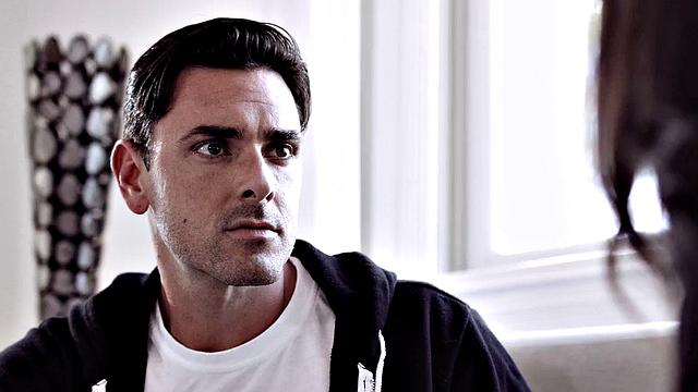 Stunning ginger babe sucks and gets doggystyled