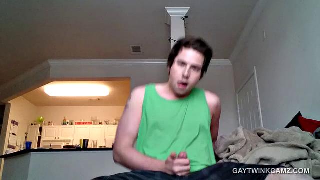 кол суммерс не сдерживается и мощно кончает в прямом эфире